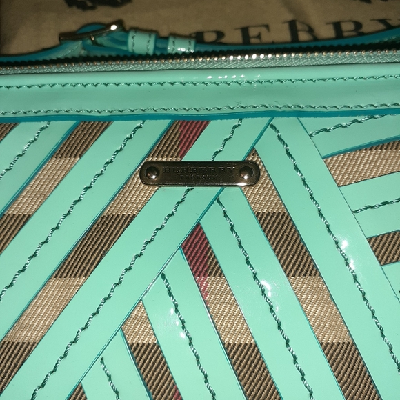 BURBERRY NWT NOVA LARGE CLUTCH PURSE OPAL STRAP BAG AUTHENTIC - Picture 9 of 10